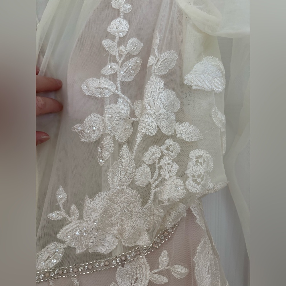 Ivory Wedding Dress by Galina Signature - Picture 11 of 17